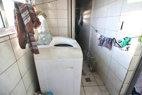 Área de serviço  de casa à venda com 5 quartos, 125m² em Parque Cisper, São Paulo