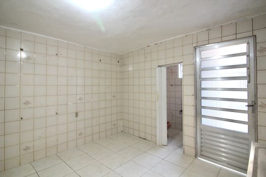 Cozinha 1 de casa à venda com 5 quartos, 125m² em Parque Cisper, São Paulo