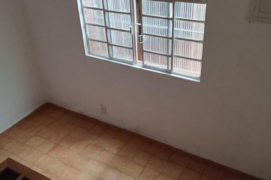 Sala de casa à venda com 4 quartos, 200m² em Rio Pequeno, São Paulo