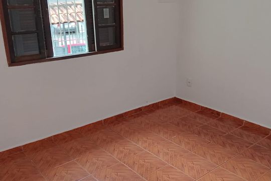 Quarto de casa à venda com 4 quartos, 200m² em Rio Pequeno, São Paulo