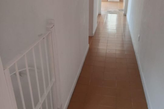 Corredor de casa à venda com 4 quartos, 200m² em Rio Pequeno, São Paulo