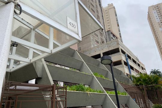 Fachada do Prédio de apartamento para alugar com 2 quartos, 57m² em Jaguaribe, Osasco