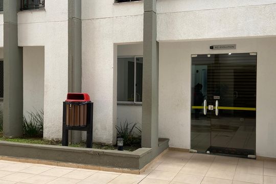 Fachada do bloco de apartamento para alugar com 2 quartos, 57m² em Jaguaribe, Osasco