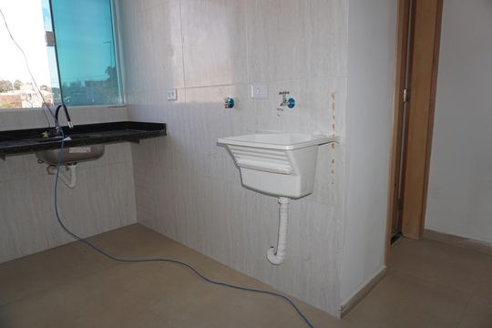 Lavanderia de apartamento para alugar com 1 quarto, 40m² em Jardim Castilho, Embu das Artes