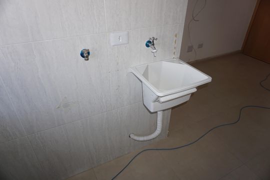 Lavanderia de apartamento para alugar com 1 quarto, 40m² em Jardim Castilho, Embu das Artes