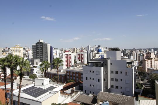 Vista de apartamento à venda com 3 quartos, 78m² em Grajaú, Belo Horizonte