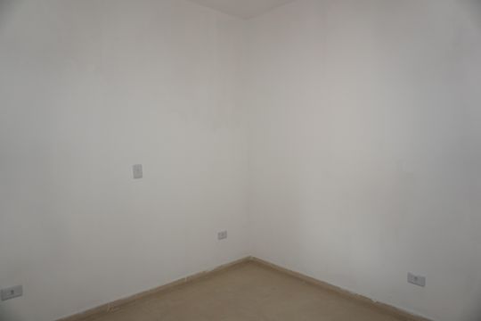 Quarto de apartamento para alugar com 1 quarto, 40m² em Jardim Castilho, Embu das Artes