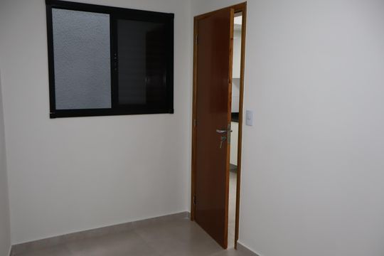 Quarto 1 de apartamento para alugar com 2 quartos, 39m² em Quinta da Paineira, São Paulo