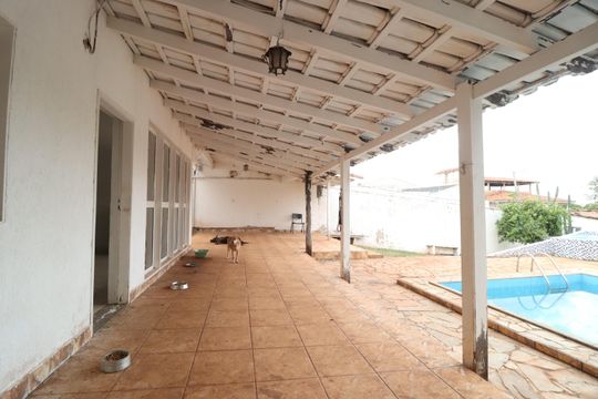 Varanda de casa para alugar com 3 quartos, 250m² em Cidade Jardim, Uberlândia