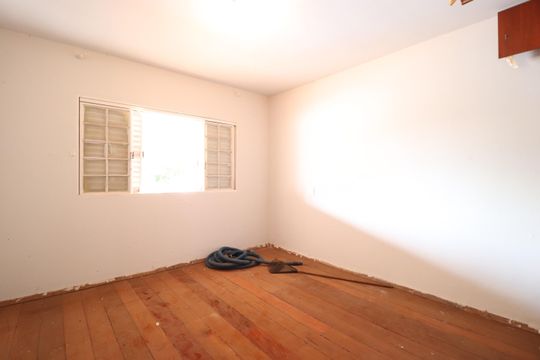 Suíte 2 de casa para alugar com 3 quartos, 250m² em Cidade Jardim, Uberlândia
