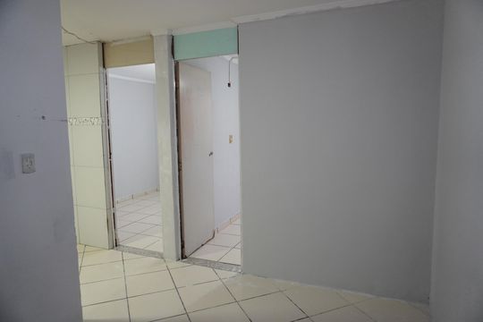 Sala de apartamento para alugar com 2 quartos, 42m² em Conjunto Habitacional Sitio Conceicao, São Paulo