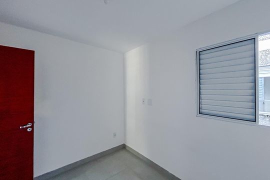 Quarto 1 de apartamento para alugar com 2 quartos, 40m² em Parque São Jorge, São Paulo