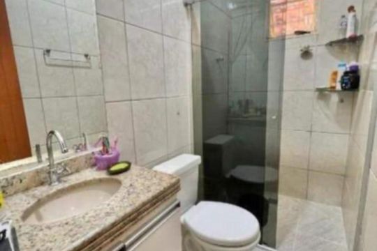 Casa à venda com 3 quartos, 262m² em Lúcio de Abreu, Contagem