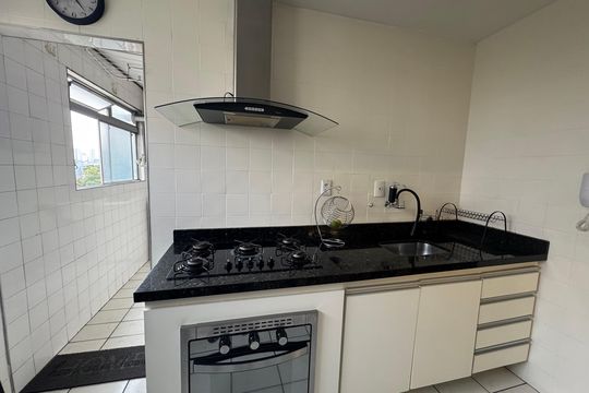 Cozinha de apartamento à venda com 3 quartos, 63m² em Piratininga, Osasco