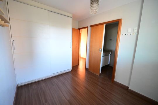Apartamento à venda com 3 quartos, 96m² em Parque Amazonia, Goiânia
