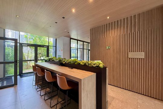 Área comum de kitnet/studio para alugar com 1 quarto, 24m² em Jardim das Acacias, São Paulo