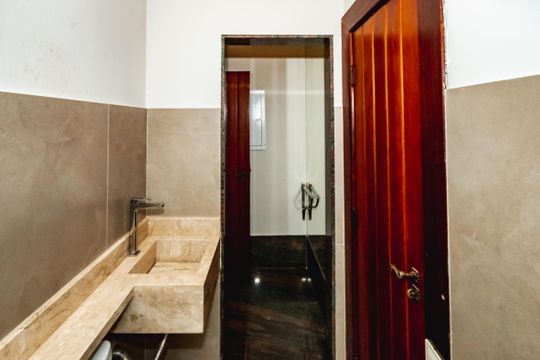 Casa para alugar com 6 quartos, 403m² em Pampulha, Belo Horizonte