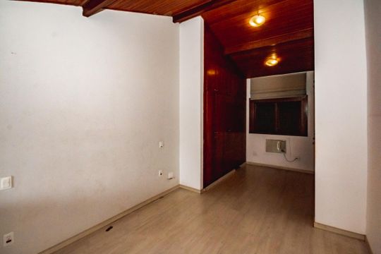 Casa para alugar com 6 quartos, 403m² em Pampulha, Belo Horizonte