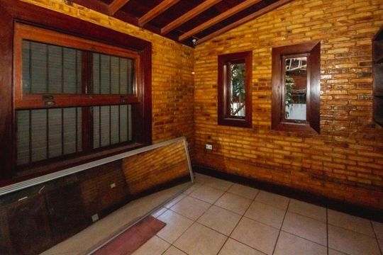 Casa para alugar com 6 quartos, 403m² em Pampulha, Belo Horizonte