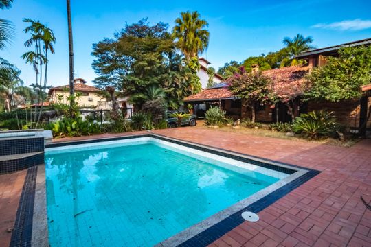 Casa para alugar com 6 quartos, 403m² em Pampulha, Belo Horizonte