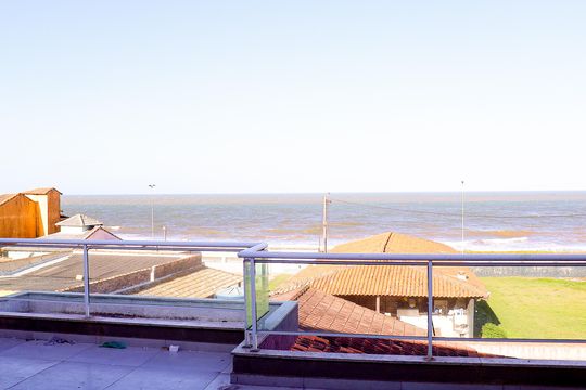 Casa de Condomínio para alugar com 3 quartos, 100m² em Unamar, Cabo Frio