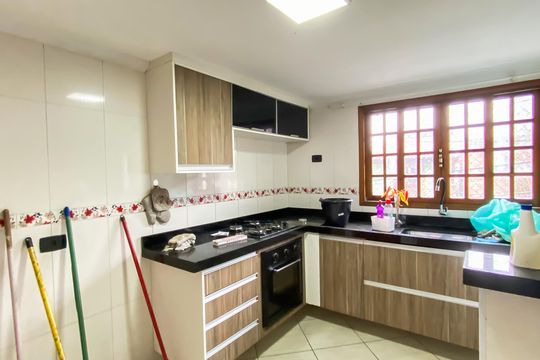 Cozinha de casa para alugar com 2 quartos, 80m² em Vila Buenos Aires, São Paulo
