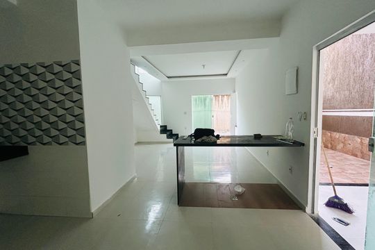 Casa de Condomínio para alugar com 3 quartos, 128m² em Aquarius (tamoios), Cabo Frio
