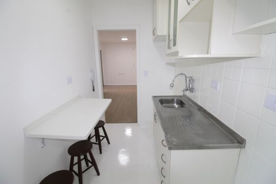 Cozinha de apartamento para alugar com 2 quartos, 50m² em Jardim America, São José dos Campos