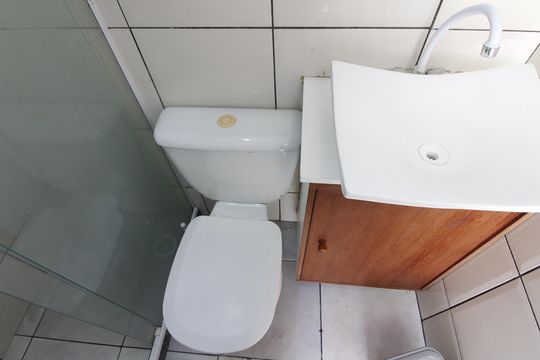 Banheiro de casa para alugar com 1 quarto, 35m² em Foguete, Cabo Frio