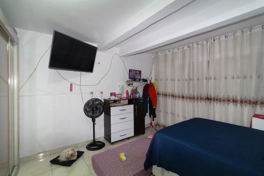 Quarto de casa à venda com 1 quarto, 150m² em Conjunto Habitacional Teotonio Vilela, São Paulo