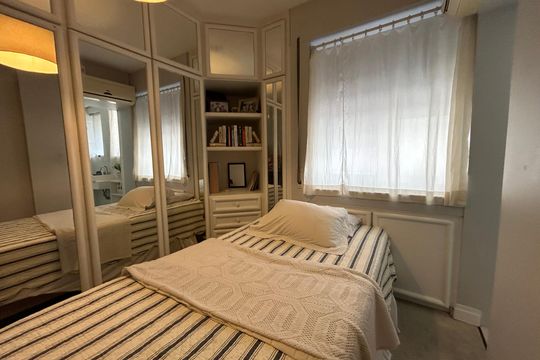Suíte 2 de apartamento para alugar com 2 quartos, 130m² em Centro, Florianópolis