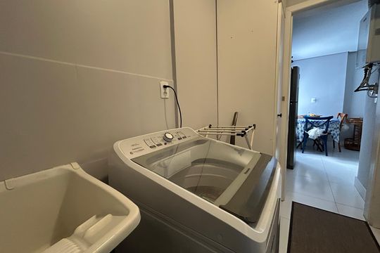 Área de Serviço de apartamento para alugar com 2 quartos, 130m² em Centro, Florianópolis