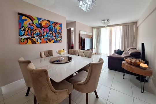 Sala de apartamento à venda com 2 quartos, 83m² em Piratininga, Niterói