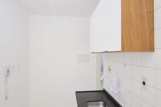 Cozinha de apartamento para alugar com 2 quartos, 46m² em Vila Izabel, Guarulhos