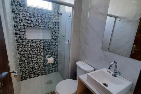 Banheiro de apartamento à venda com 2 quartos, 48m² em Campo Grande, Rio de Janeiro