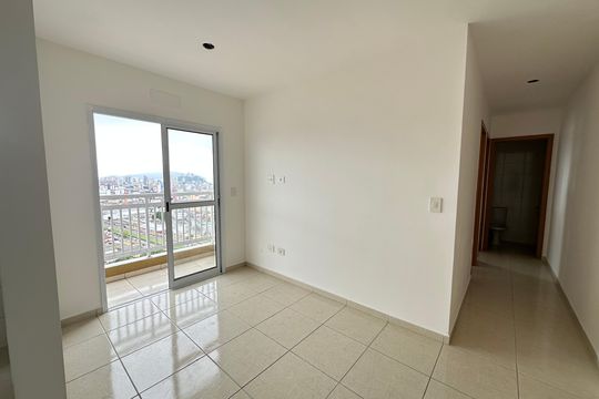 Sala de apartamento para alugar com 2 quartos, 46m² em Parque Sao Vicente, São Vicente