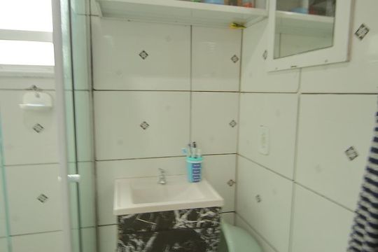 Banheiro  de apartamento à venda com 2 quartos, 48m² em Jardim Silvina, São Bernardo do Campo