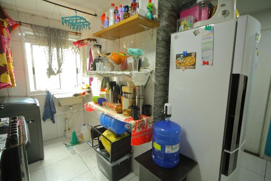 Cozinha  de apartamento à venda com 2 quartos, 48m² em Jardim Silvina, São Bernardo do Campo