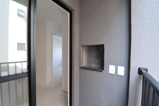 Sacada com Churrasqueira de apartamento à venda com 2 quartos, 46m² em Santa Cândida, Curitiba