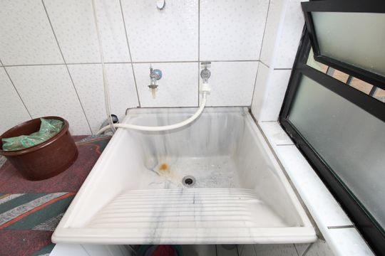 Área de Serviço de casa à venda com 2 quartos, 180m² em Fazenda Aricanduva, São Paulo
