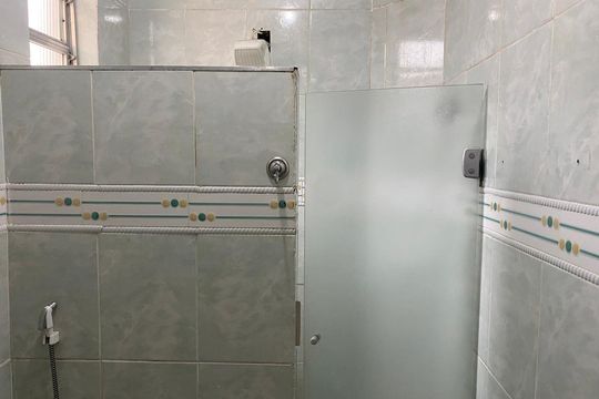 Banheiro de apartamento para alugar com 3 quartos, 60m² em Bonsucesso, Rio de Janeiro
