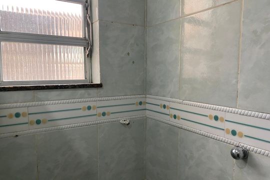 Banheiro de apartamento para alugar com 3 quartos, 60m² em Bonsucesso, Rio de Janeiro