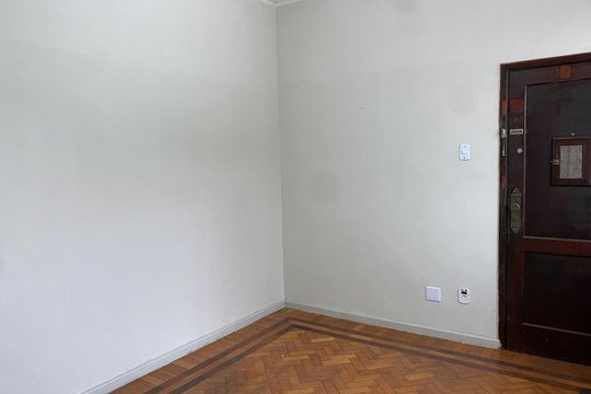 Sala de apartamento para alugar com 3 quartos, 60m² em Bonsucesso, Rio de Janeiro