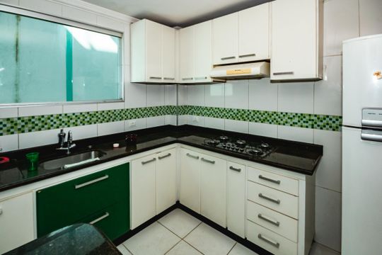 Cozinha de apartamento para alugar com 3 quartos, 174m² em Itapoã, Belo Horizonte