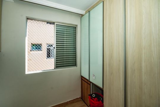 Quarto 1 de apartamento para alugar com 3 quartos, 174m² em Itapoã, Belo Horizonte