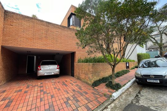 Garagem de casa à venda com 4 quartos, 227m² em Instituto de Previdencia, São Paulo