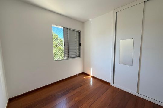Apartamento para alugar com 4 quartos, 130m² em União, Belo Horizonte