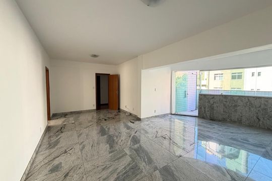Apartamento para alugar com 4 quartos, 130m² em União, Belo Horizonte