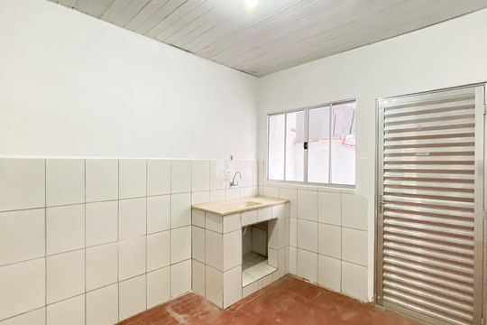 Cozinha de casa para alugar com 2 quartos, 67m² em Vila Constanca, São Paulo