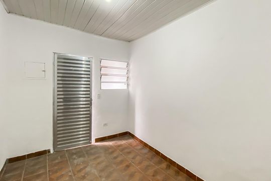 Sala  de casa para alugar com 2 quartos, 67m² em Vila Constanca, São Paulo